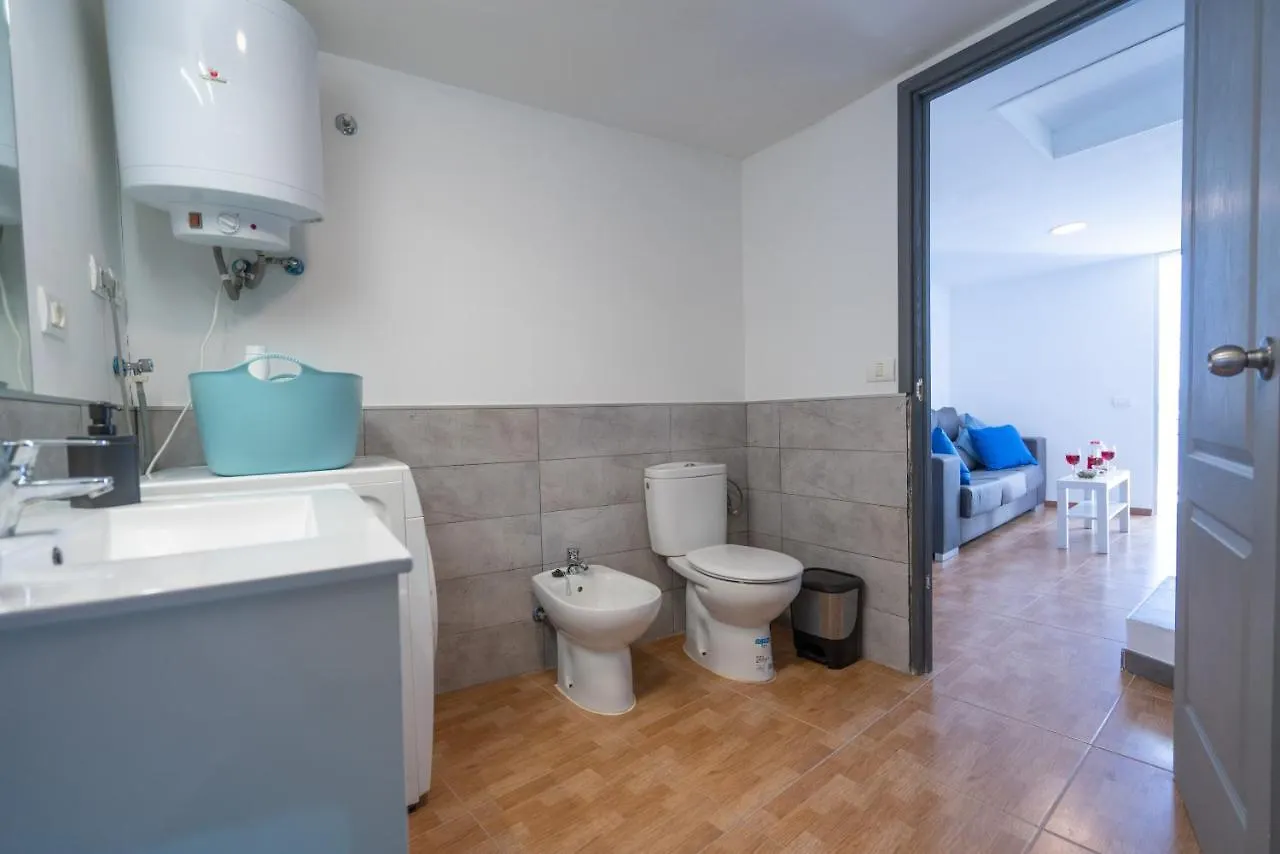 Frontline: 2 Bedrooms, Incredible Views With Large Terrace Santa Cruz de Tenerife Holiday home